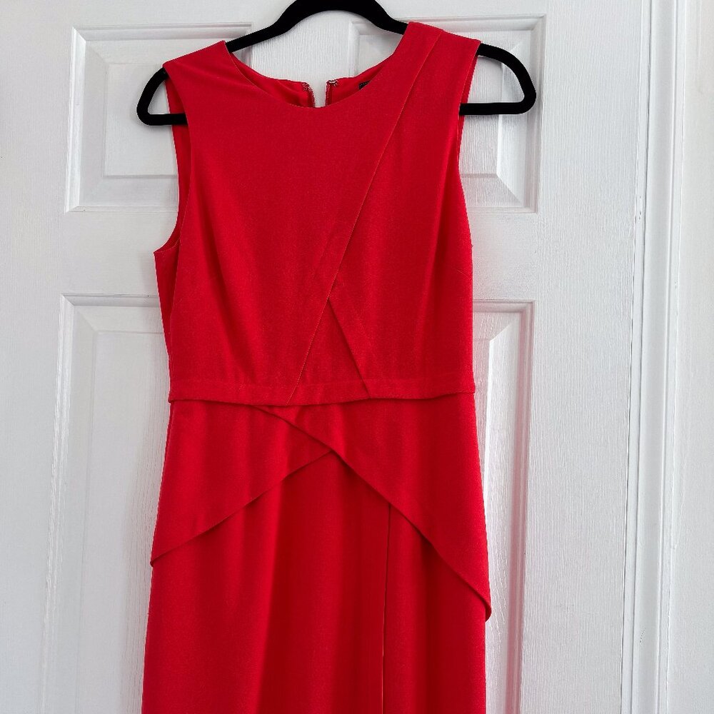BCBG Maxazria Bold Coral Sleeveless Dress Size 6